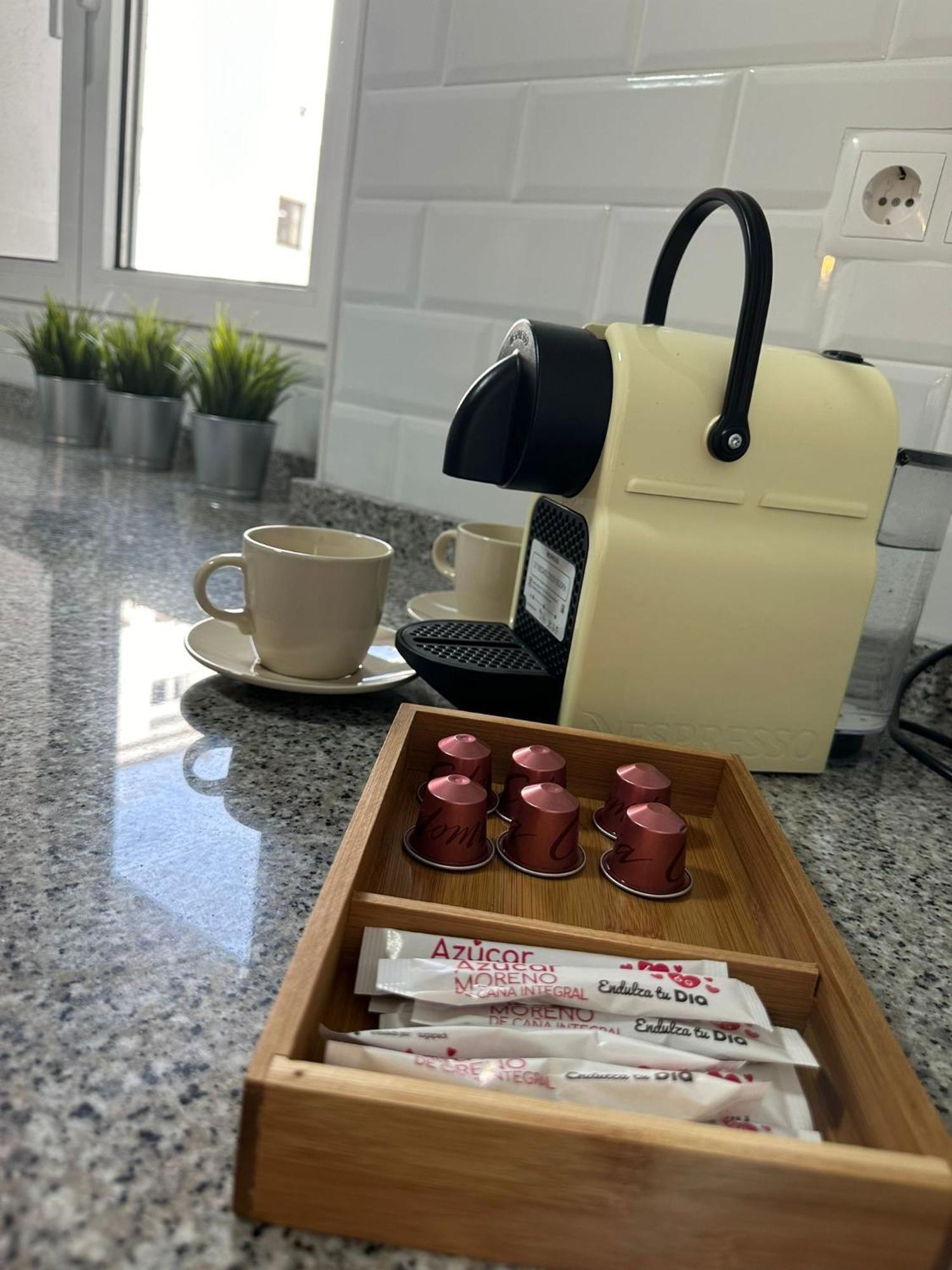 Cozy Flat 5 Mins From The Beach Хихон Екстериор снимка